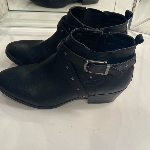 Style & Co. Boots - Picture 5 of 6